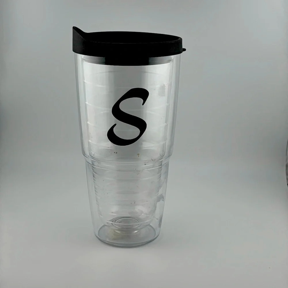 TERVIS TUMBLER CUP PLASTIC INITIAL “S” IN BLACK WITH BLACK LID DRINKWARE